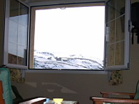 Vista diurna desde la ventana del apartamento